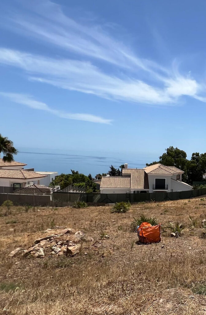 Luxury Building Plot in a Prime Location with Spectacular Sea Views