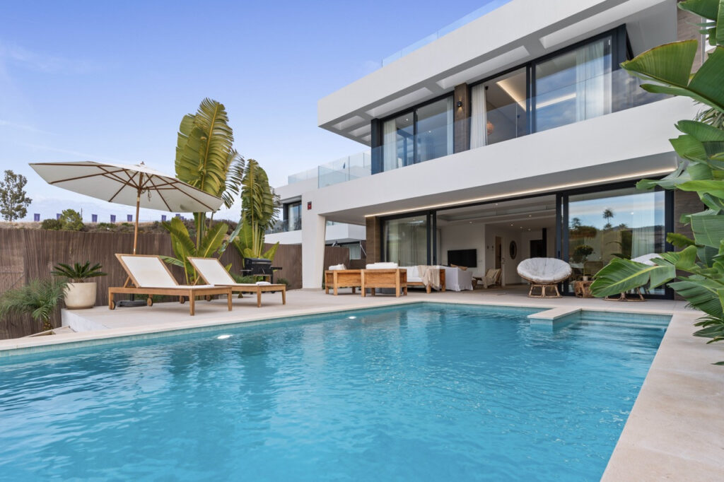 Your Ideal Retreat Awaits in La Resina Golf