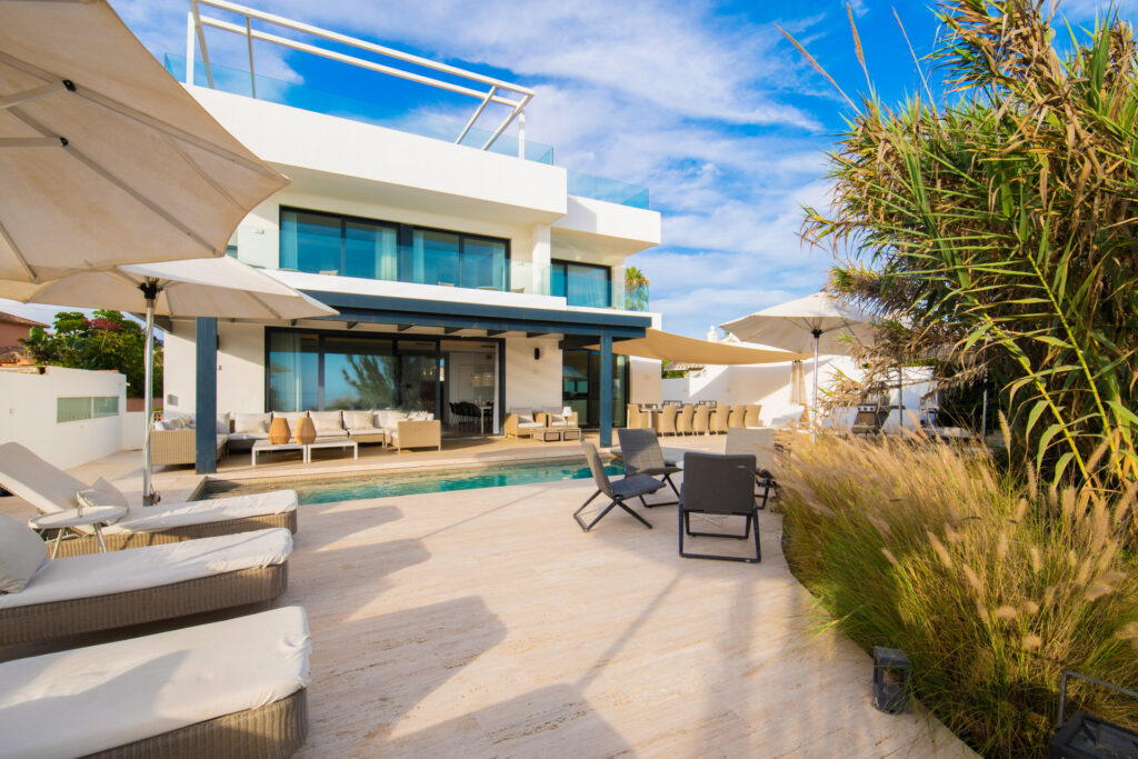 Frontline Beach Villa in Costabella, Marbella