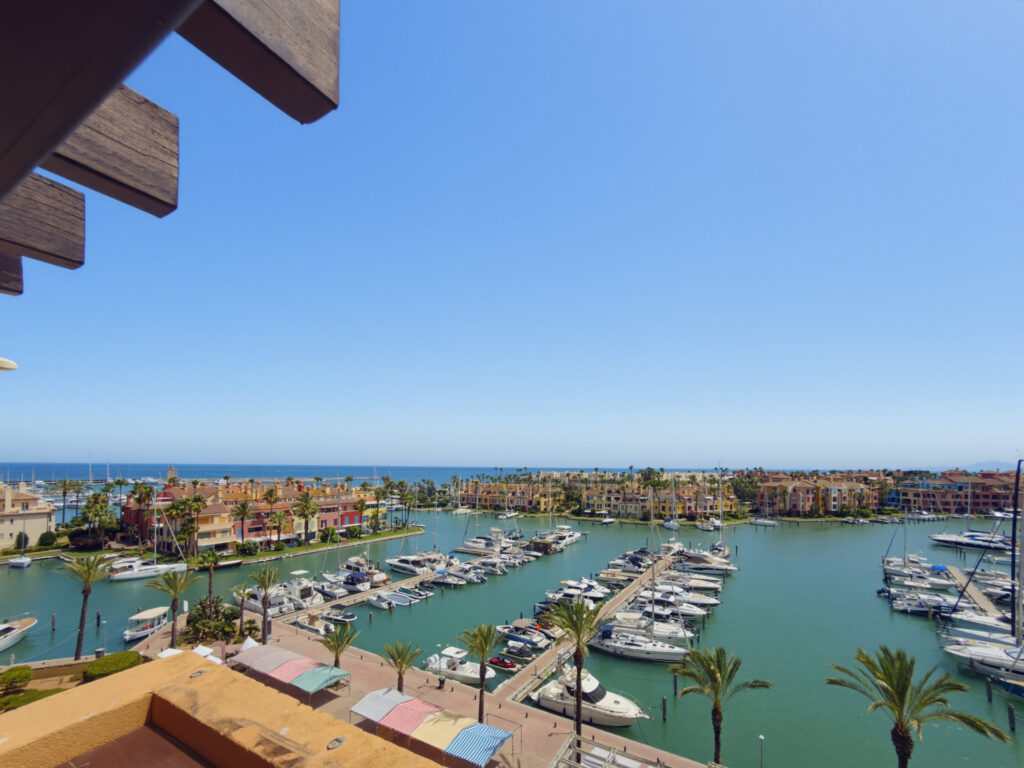 Duplex Penthouse with Sea and Marina Views in Sotogrande Marina
