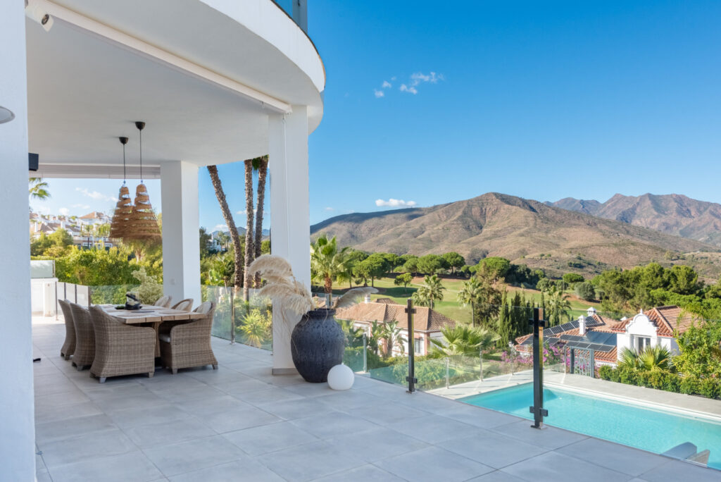 Exclusive Golf Lifestyle Villa with Panoramic Views in La Cala Golf