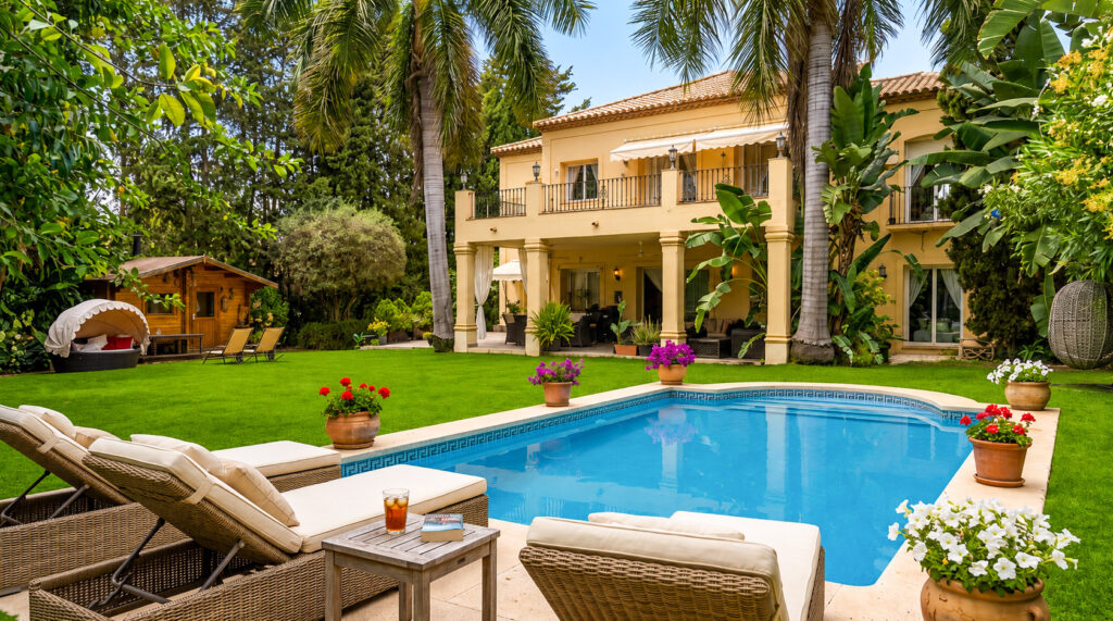 Elegant Villa For Sale in Nueva Andalucia, Marbella