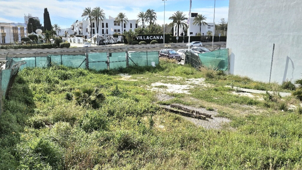 Urban & Commercial Plot in a Strategic Location – New Golden Mile, Cancelada, Estepona