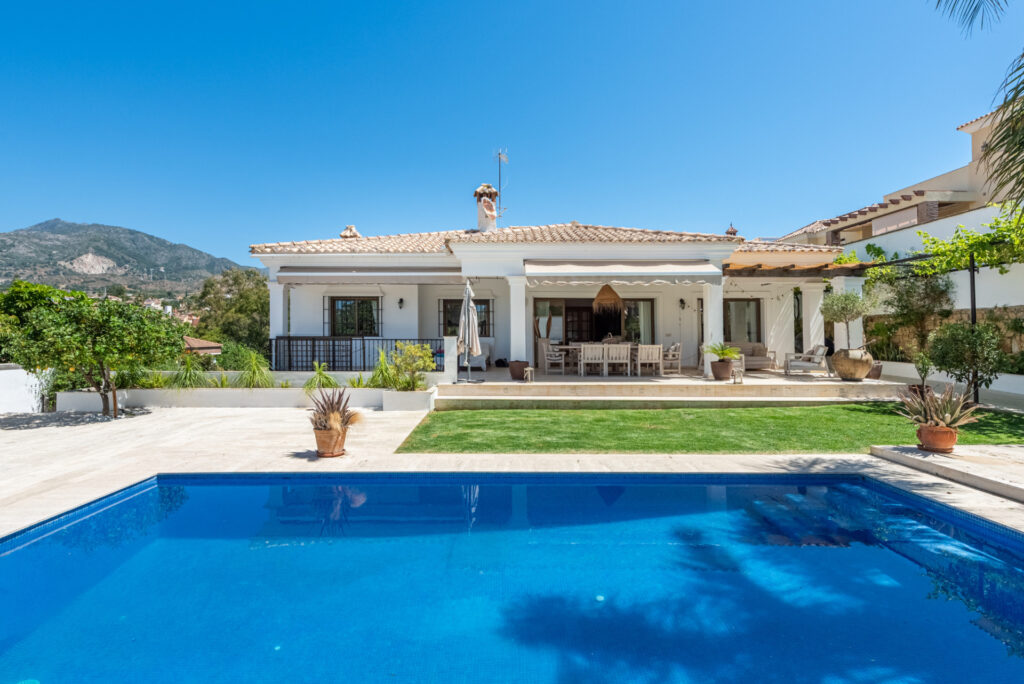 Villa in Marbella Este
