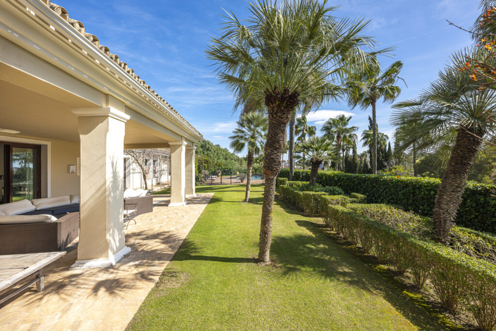 5 Bedroom Villa with Annex for Guests in Zona F